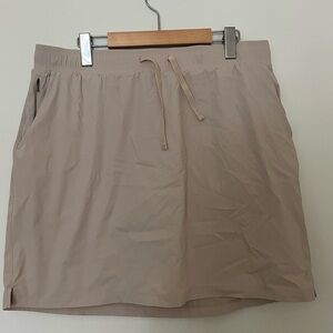 NWOT Cloudveil Khaki Beige Performance Tennis Golf  Skort XL